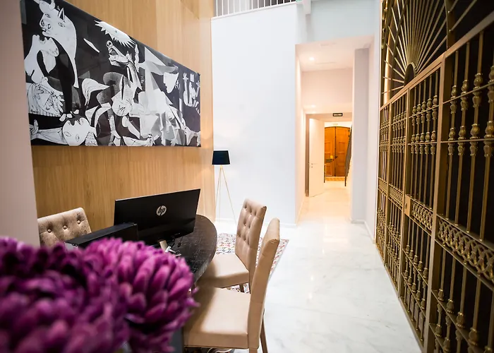 Casa De La Merced Suites